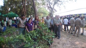 แจกกล้าไม้อุดร5