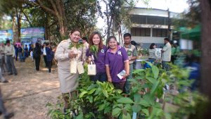 แจกกล้าไม้อุดร6