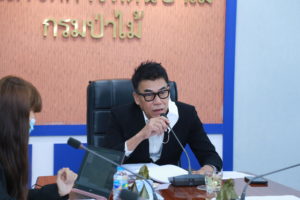 นายชีวะภาพ ชีวะธรรม รองอธิบดีกรมป่าไม้ ประชุมพิจารณาการตรวจสอบแนวเขตที่ดินมหาวิทยาลัยพะเยา